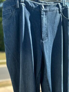 Doncaster Collection Pull On Denim Pants Size 10 Stretch Straight Leg